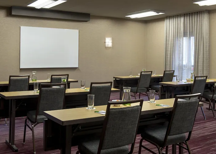 Courtyard By Marriott Chicago 3* Naperville